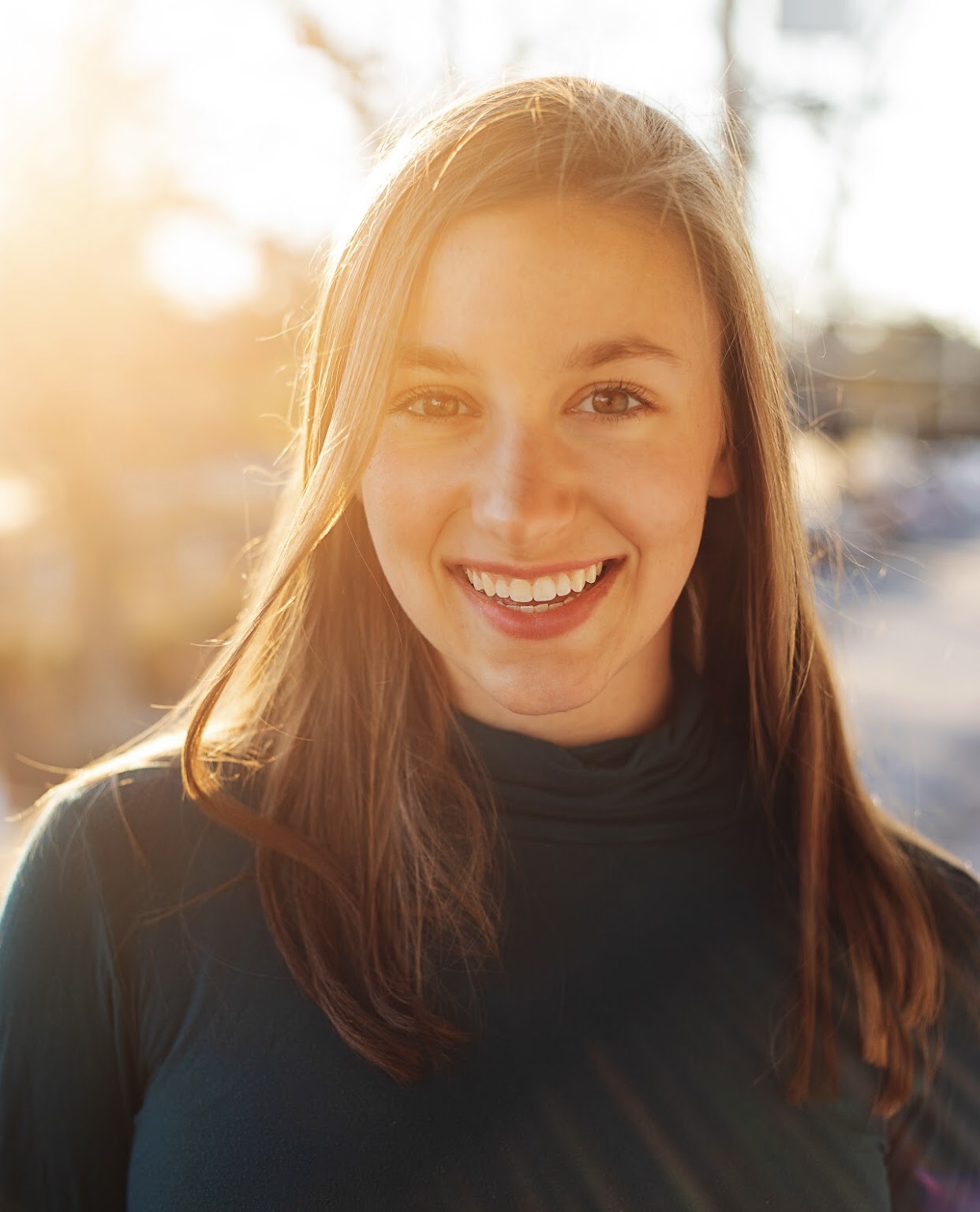 Ava Karas Headshot